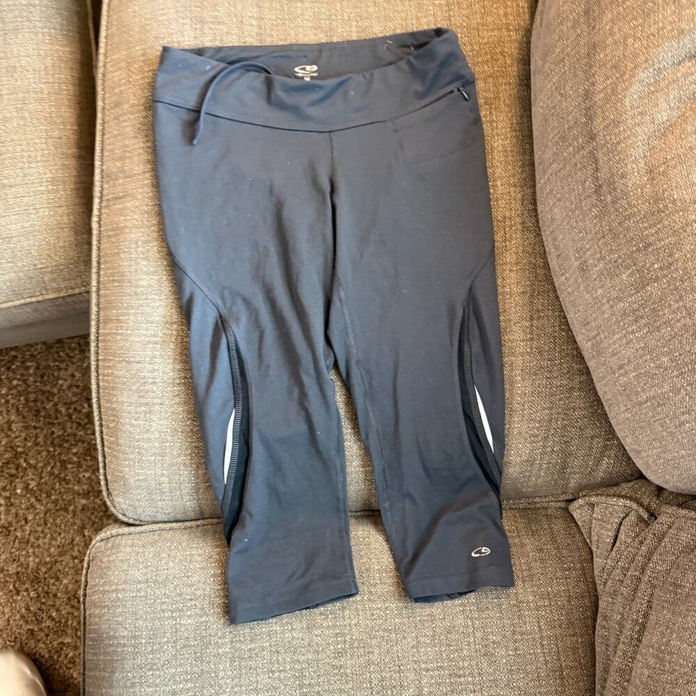 Champion Cropped Leggings - M